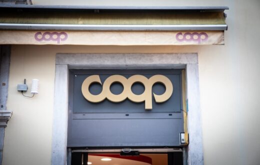 Rapporto Coop 2026: crisi geopolitica e riduzione dei consumi